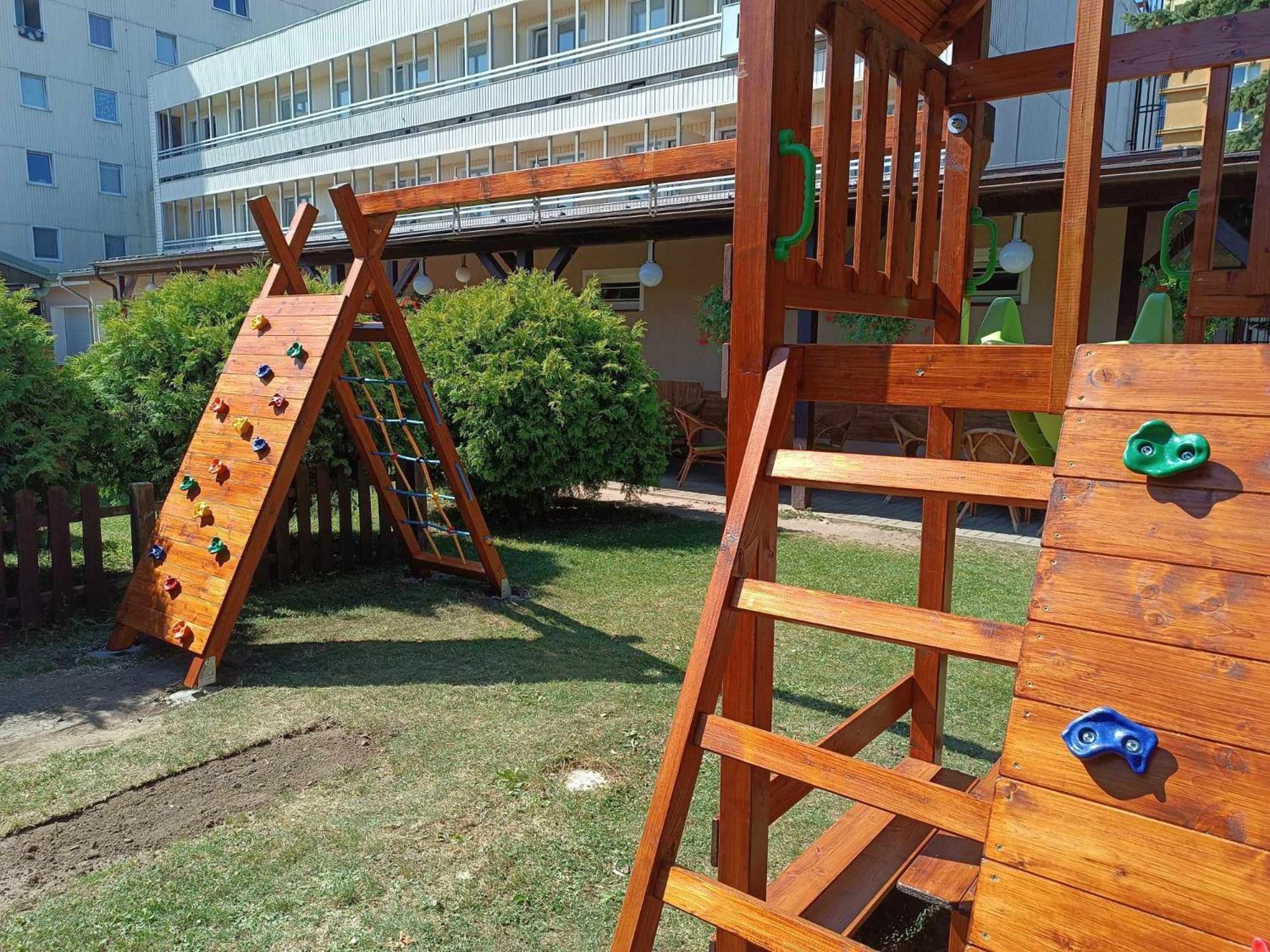 Hotel Sport Штети Экстерьер фото